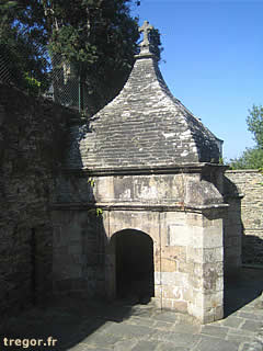 fontaine St-Efflam à Plestin-les-Grèves