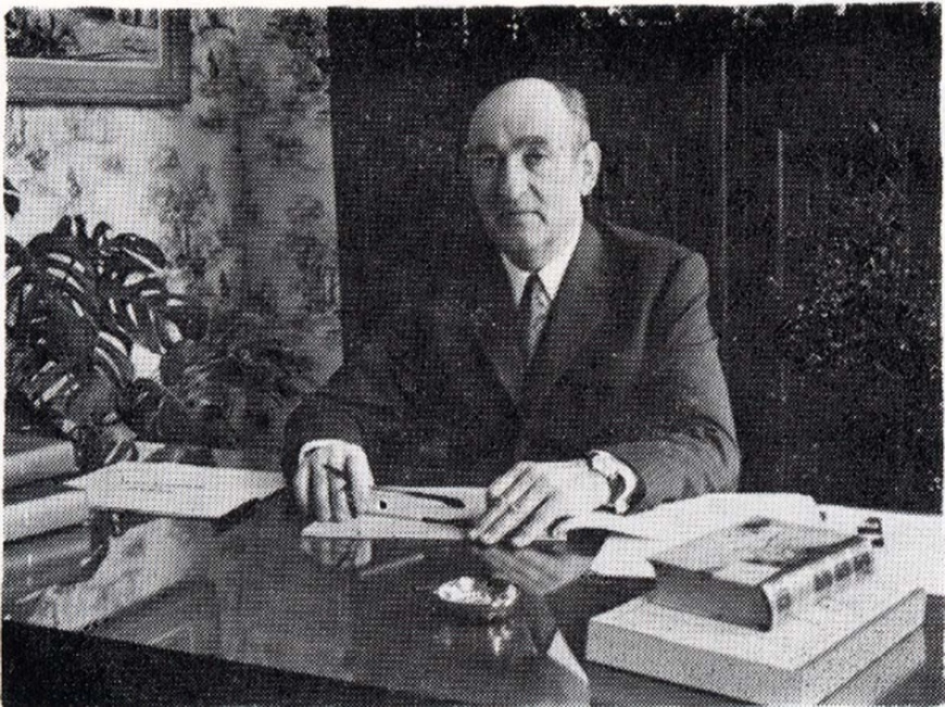 Image:JMPUECH bureau.jpg