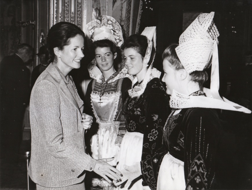 Image:ArReGoz-1976-1.jpg