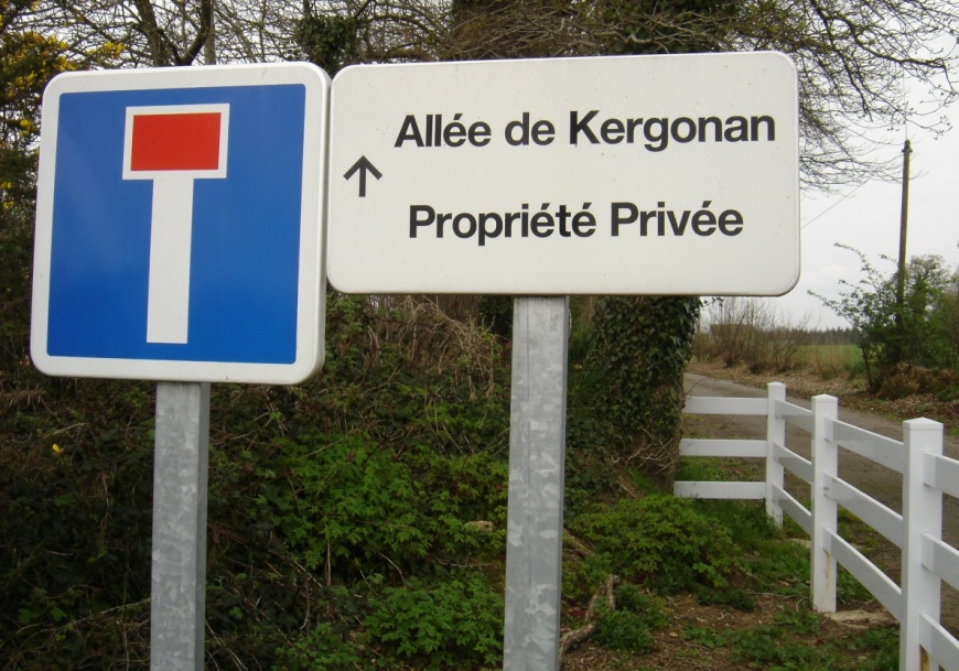 Image:KergonanAllée.jpg
