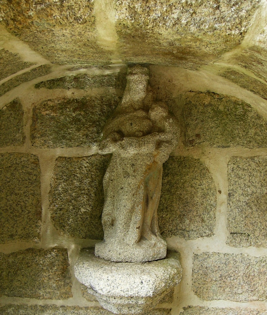 Image:StatueFontaineKerdévot.jpg