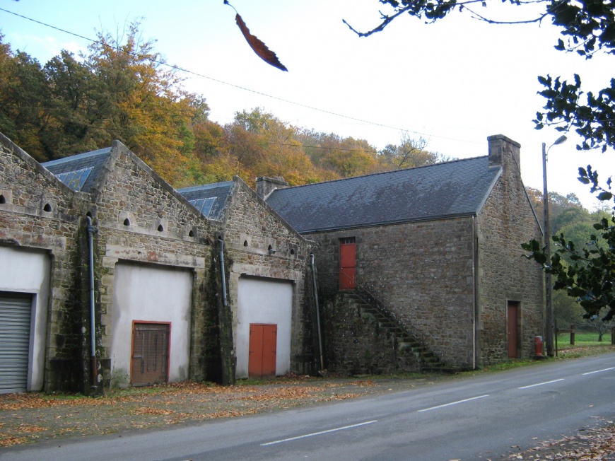 Image:OdetGarages.jpg