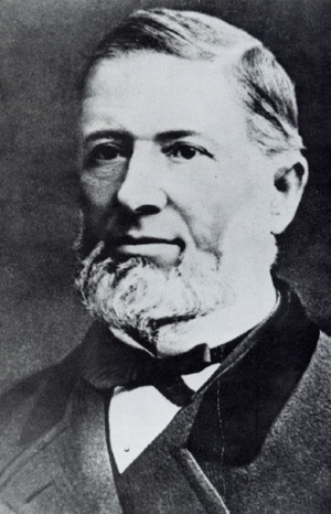 Né à Douarnenez le 31 mai 1818, Jean-René Bolloré devient en 1838 chirurgien de 3e classe et embarque le 23 janvier 1839 sur la frégate l'Amazone. Son carnet de bord, précieux témoin d'une campagne qui le mènera au Brésil, puis en Chine, a été publié sous le titre « Voyages en Chine et autres lieux ».
