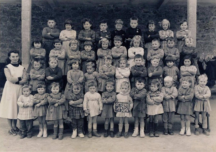 Image:MaternelleSteMarieLestonan1956.jpg