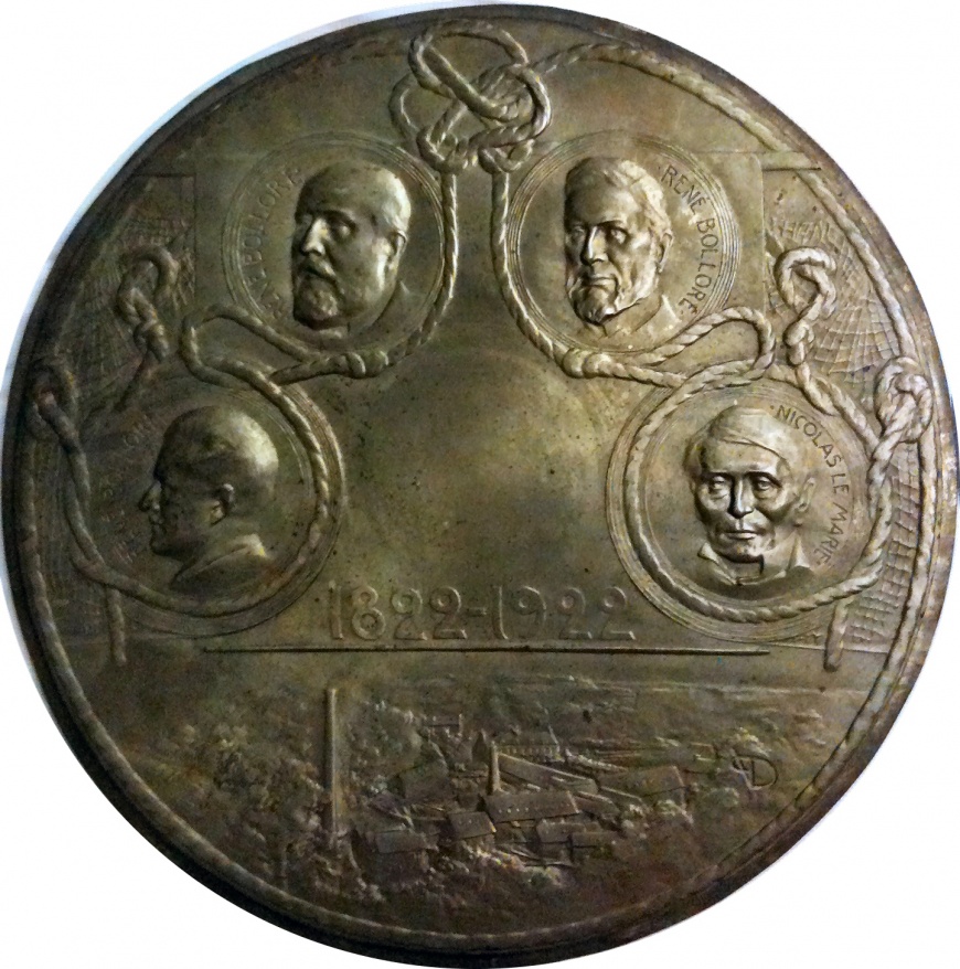 Image:BasReliefMedaille1922.jpg