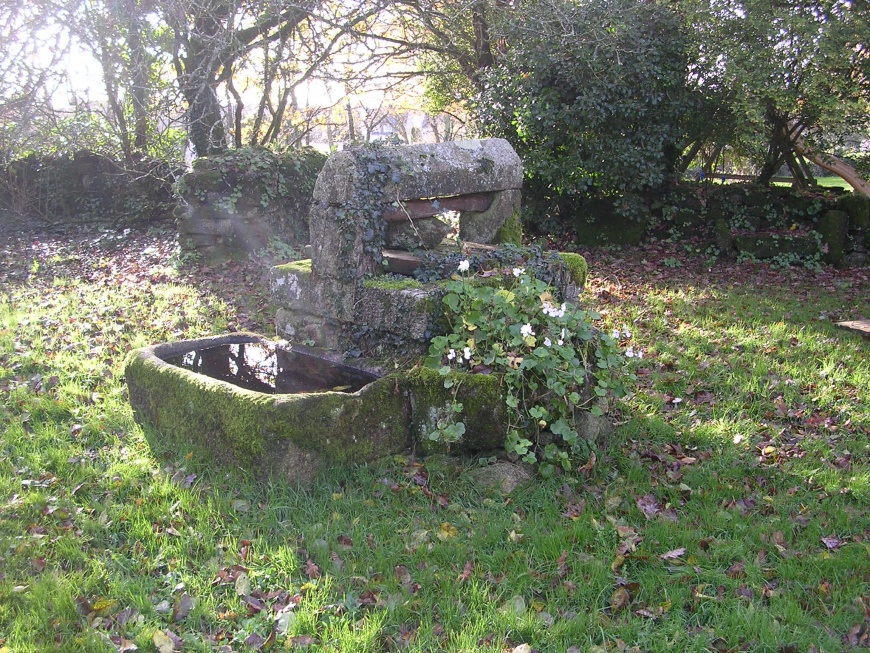 Image:Puits becarmenez.jpg