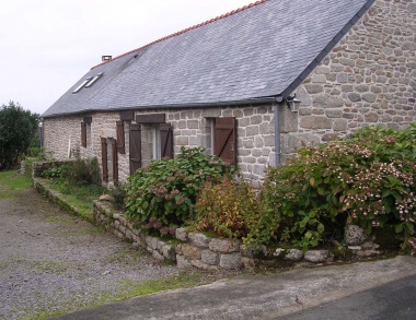  L'élégant arriére de la longére 