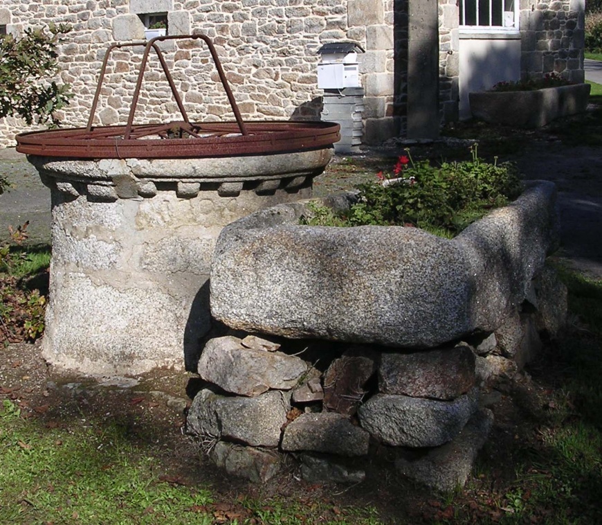 Image:Puits crénelé.jpg