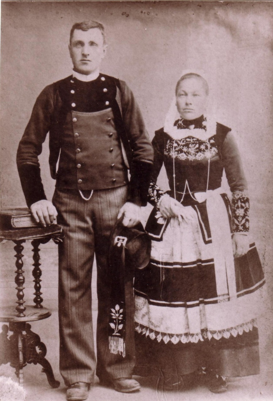 Image:CouplesEG-30.jpg
